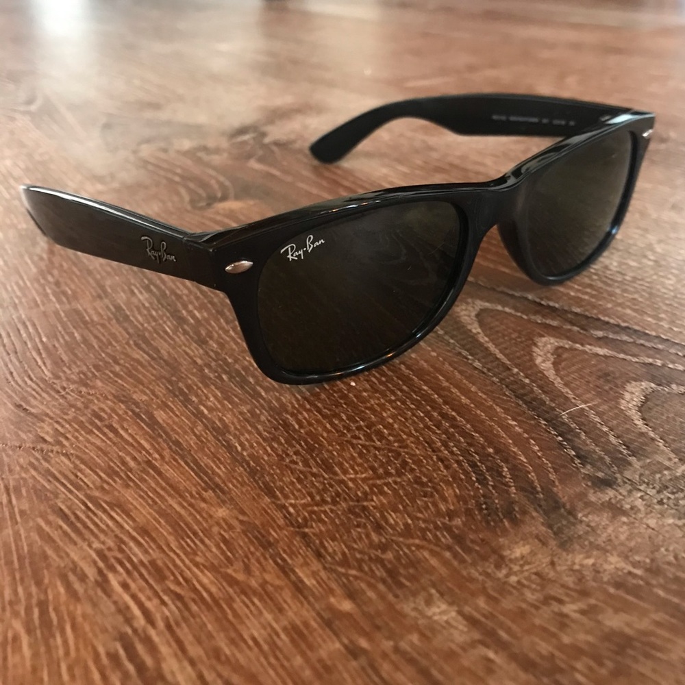 Ray-Ban 2132 Classic New Wayfarer 52mm Black